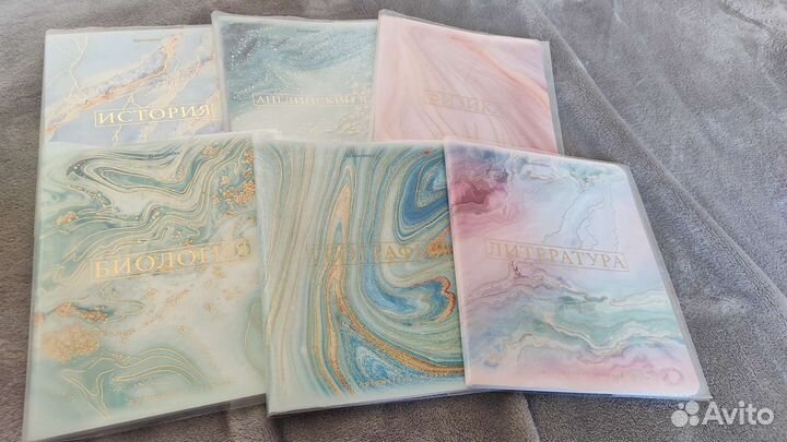 Тетради новые предметные