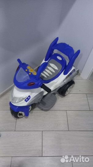 Детский электромобиль