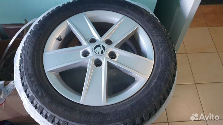 Литые диски + michelin x-ice north 3 205/55 R16