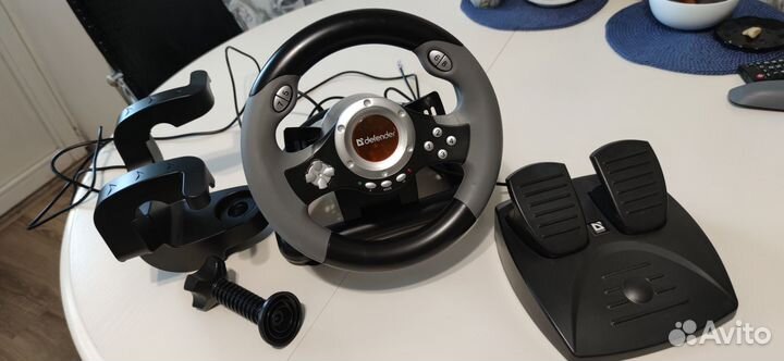 Руль Defender Challenge Mini LE