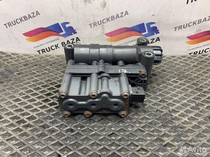 0013271425 Кран уровня пола главный