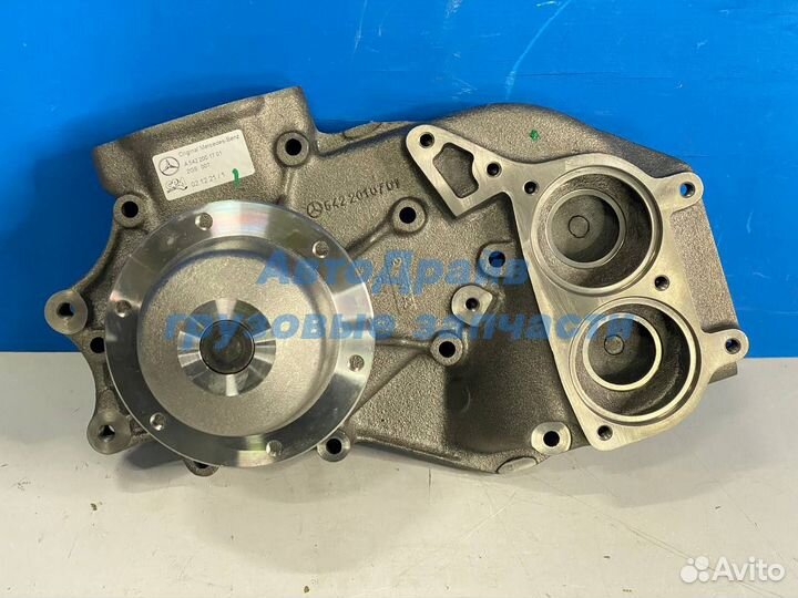 Помпа Mercedes Actros OM501LA OM502LA