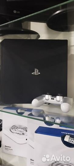 Sony playstation 4 pro 1tb