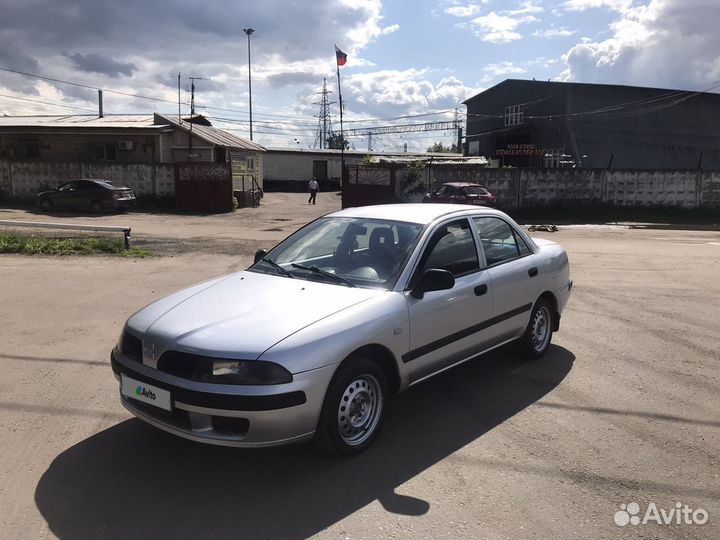 Mitsubishi Carisma 1.6 МТ, 2003, 280 000 км