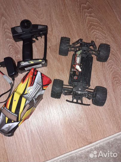 Машинка на пульте