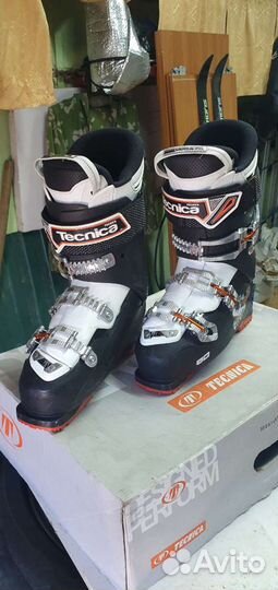 Горнолыжные ботинки