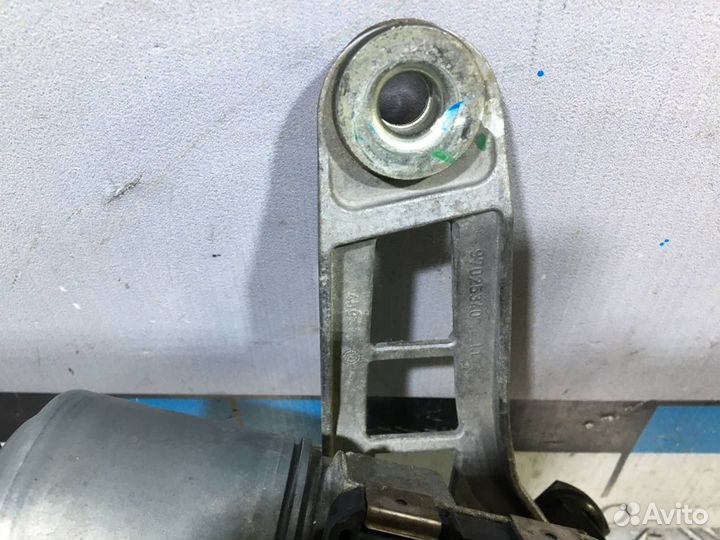 Б/У Трапеция стеклоочистителей Audi A4 B9#001