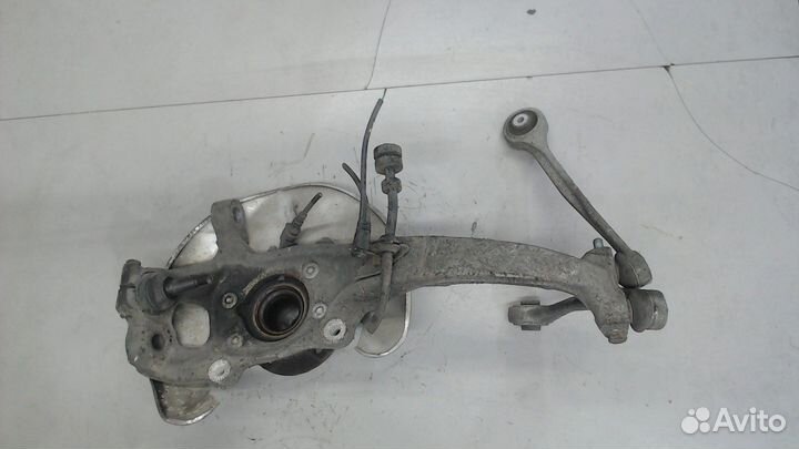 Поворотный кулак Audi A5, 2009