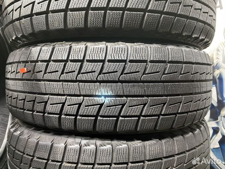 Bridgestone Blizzak Revo1 205/60 R16