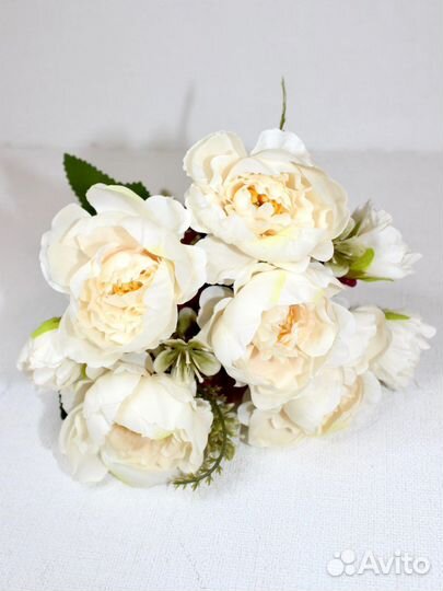 Искусственные цветы для декора свадьбы