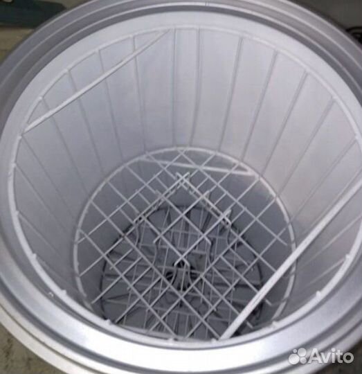 Холодильник ред бул