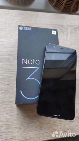 Телефон Xiaomi Mi Note 3