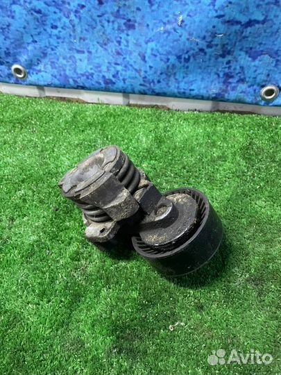 Натяжитель ремня генератора Bmw 7 E65 N62B36A 2002