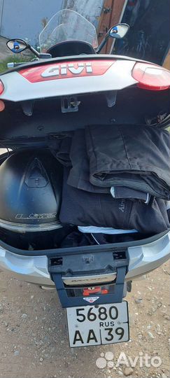 Гилера 800 макси скутер