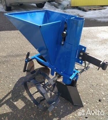 Картофелесажалка цепная с бункером для удобрений