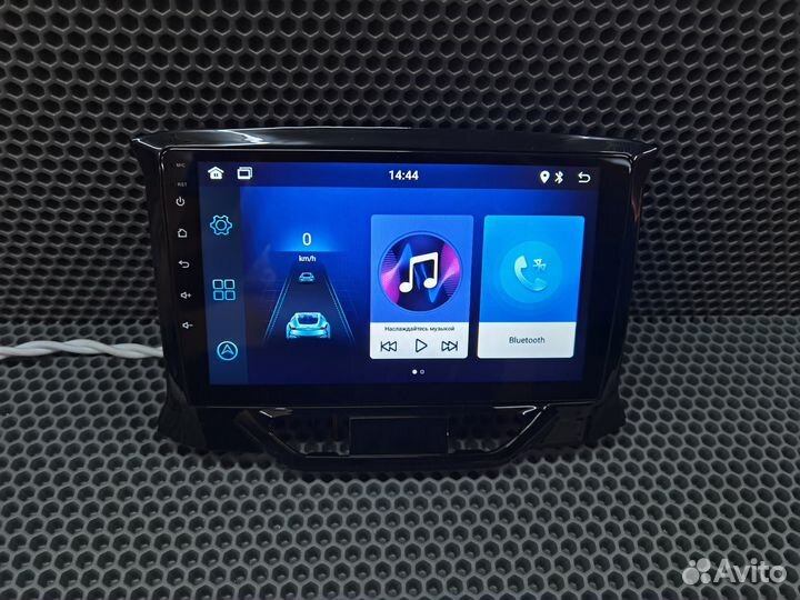 Магнитола LADA X-Ray Android IPS экран новая