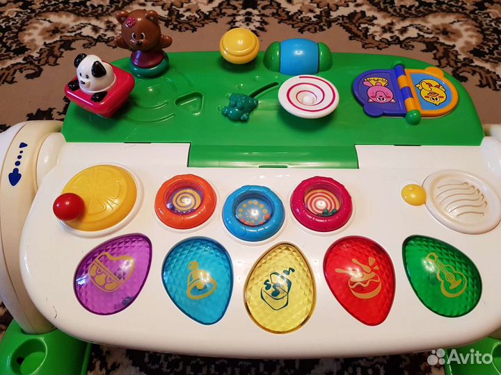 Развивающий столик chicco