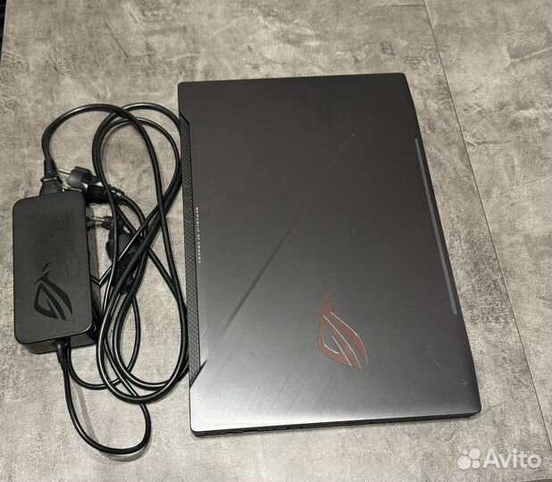 Ноутбук игровой Asus ROG strix scar GL703GS-E5047T