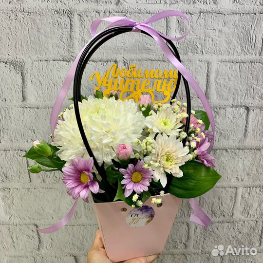 Композиции и букеты на 1 Сентября