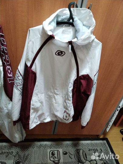 Спортивный костюм женский