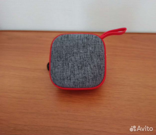 Беспроводная блютуз колонка