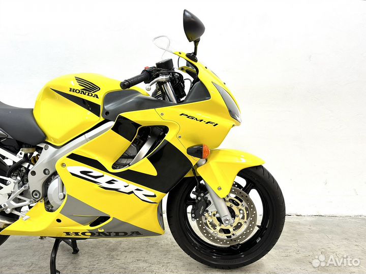 Honda CBR600F4i 2001. Из Германии