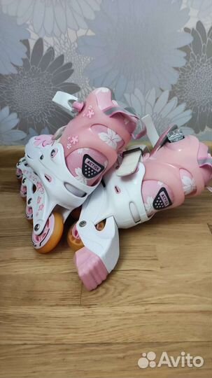 Роликовые коньки с комплектом защиты + шлем