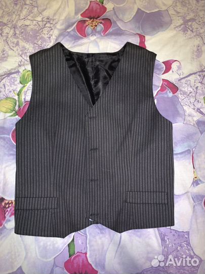 Школьный жилет на мальчика