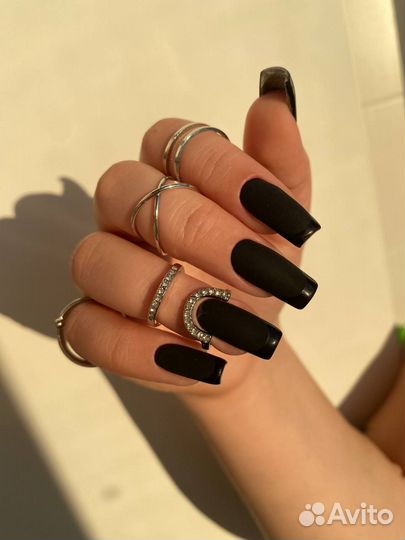 Маникюр педикюр