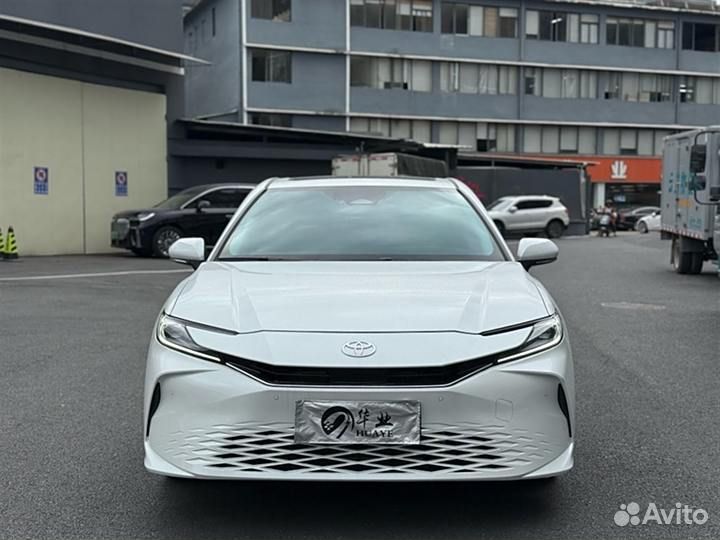 Toyota Camry 2.0 CVT, 2024, 3 000 км