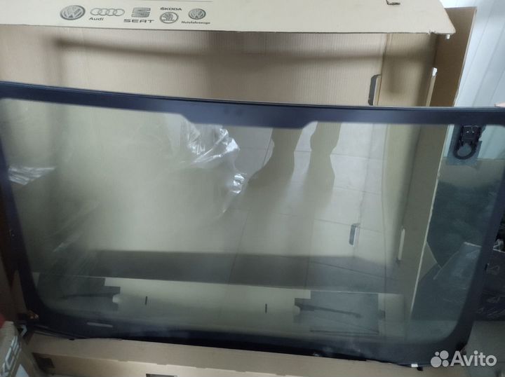 Стекло лобовое VAG 1P1845011N