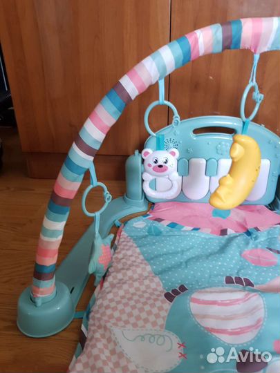 Детский развивающий коврик с пианино