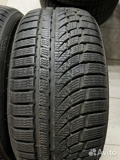 Nokian Tyres WR A4 225/40 R19