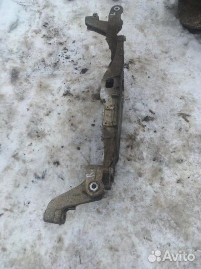 Подрамник Skoda Octavia 1Z3 caxa 2012