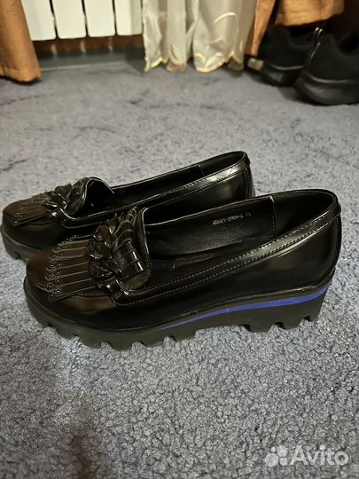 Лоферы женские