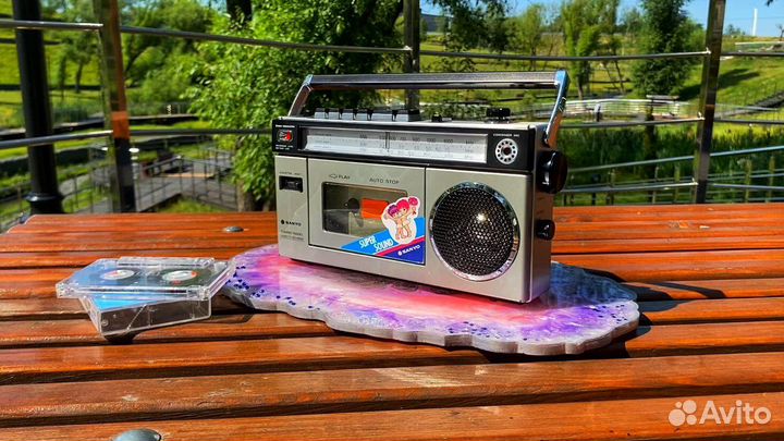 Магнитофон Sanyo M 1700H