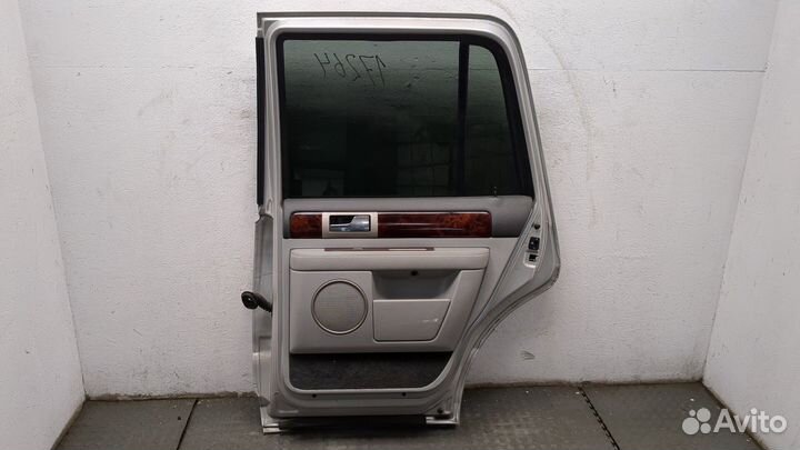 Дверь боковая правая задняя Lincoln Navigator