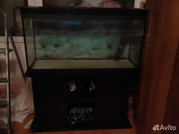 Аквариум на 200 литров