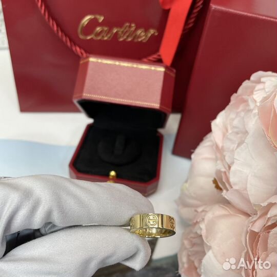 Кольцо Cartier Лав