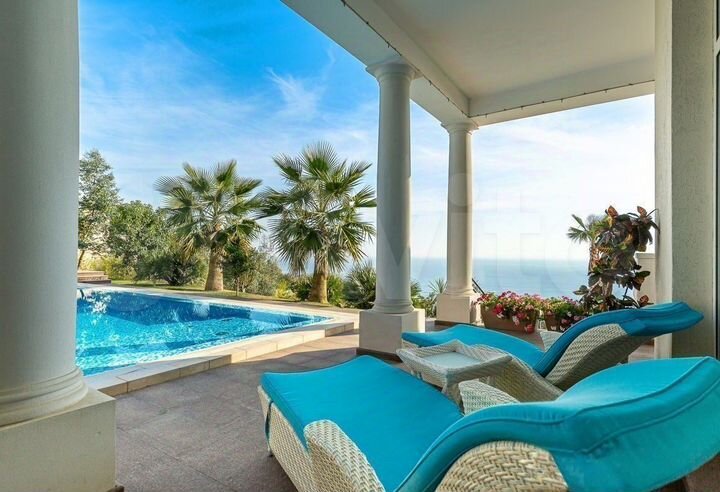 Дом 510 м² на участке 7 сот.