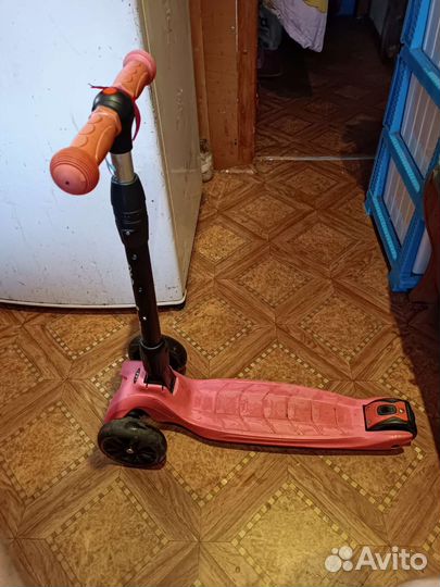 Самокат детский для девочки бу