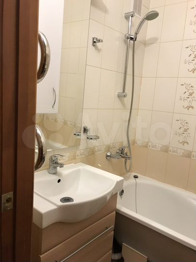 2-к. квартира, 56 м², 1/12 эт.