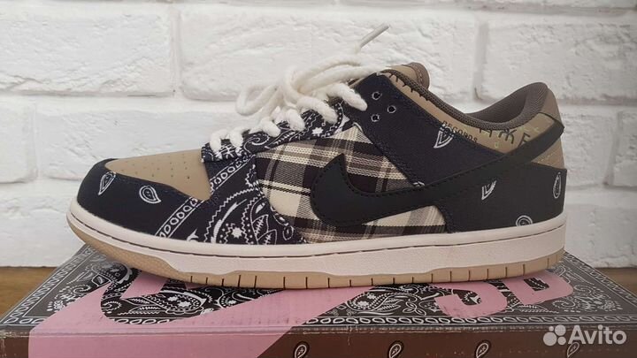 Кроссовки nike sb dunk low x travis scott