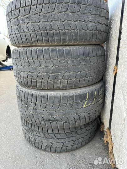 Toyo Observe G3-Ice 215/55 R17