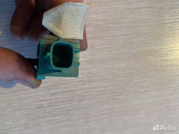 Датчик airbag Volkswagen Passat