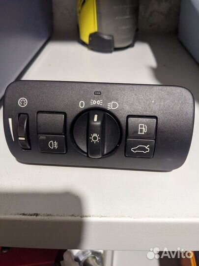 Блок управления светом volvo P3 30739412