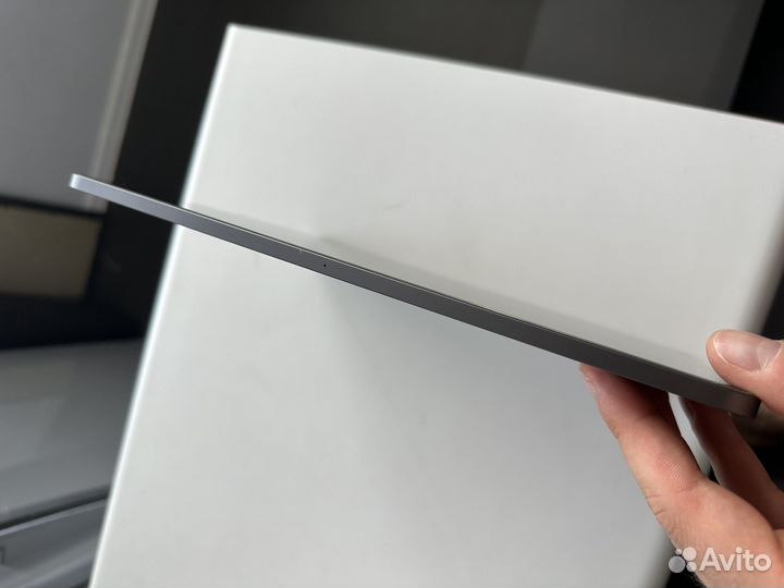 iPad pro m1 12.9 256