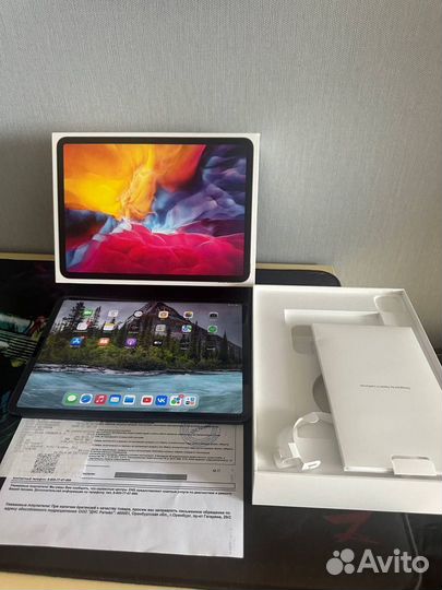 Apple iPad pro 11 2020 128gb WiFi 120Gz