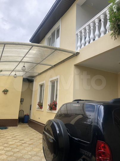 Дом 190 м² на участке 2 сот.