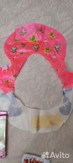 Купальники и надувные принадлежности